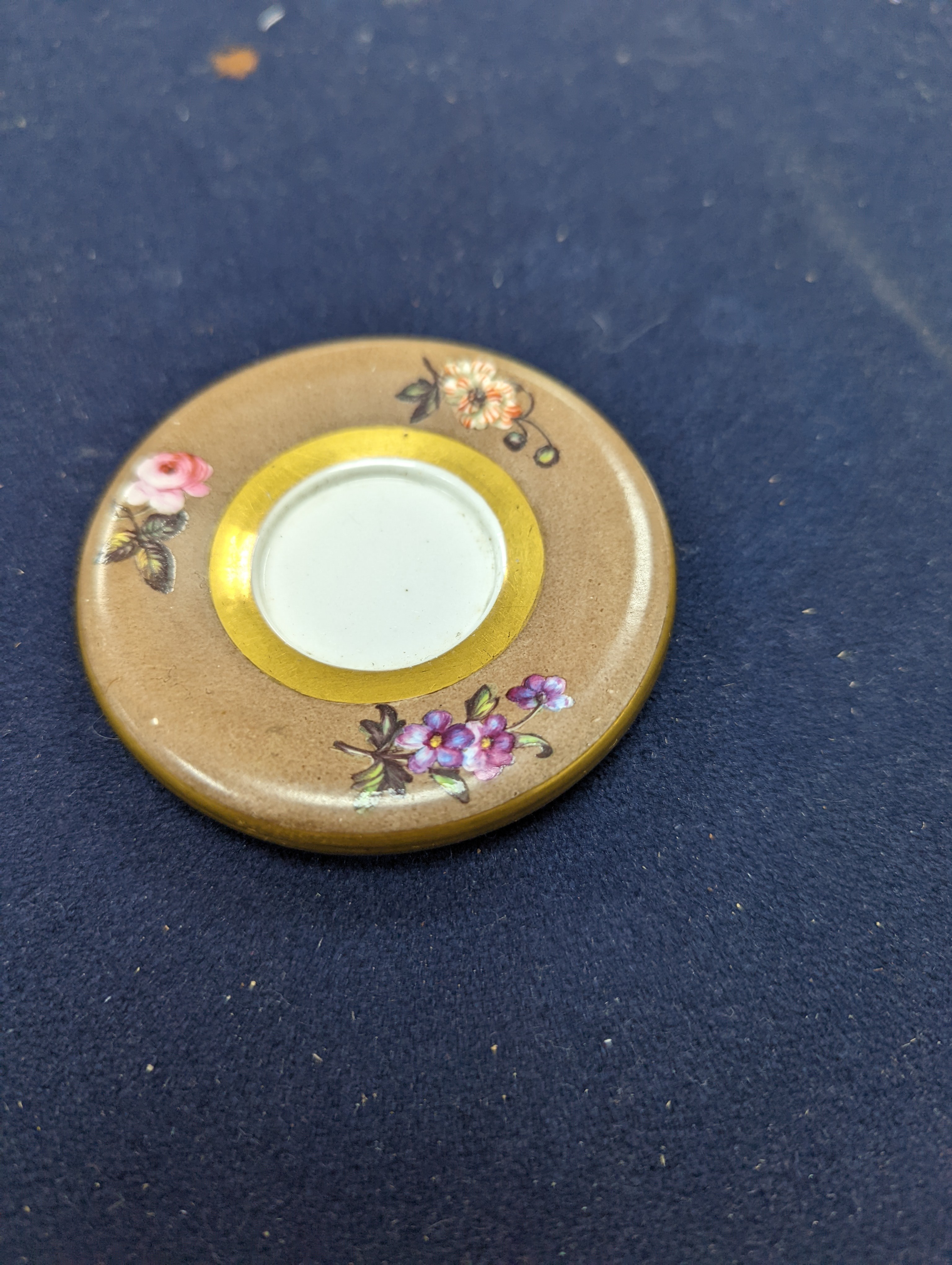 A Spode miniature teacup and saucer, c.1820. Provenance - Mona Sattin collection of miniature cups and saucers, collection no. 119.